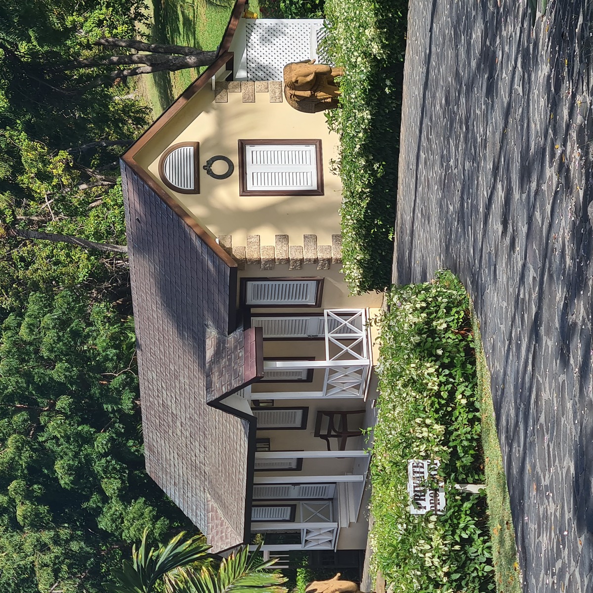 Mustique – Morning Walk and Island Exploration